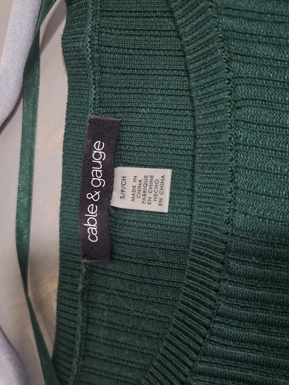 Cable & Gauge Dark Green Ribbed Crew Sweater